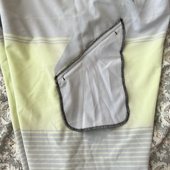 Volcom Lime Black & Gray Board Shorts With side zip pocket Size 33 - Picture 8 of 13